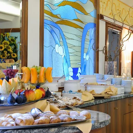Hotell Miramare 4*