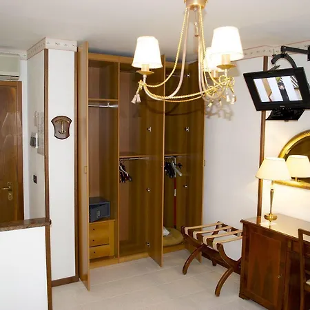 Miramare 4* ליגננו סביאדורו