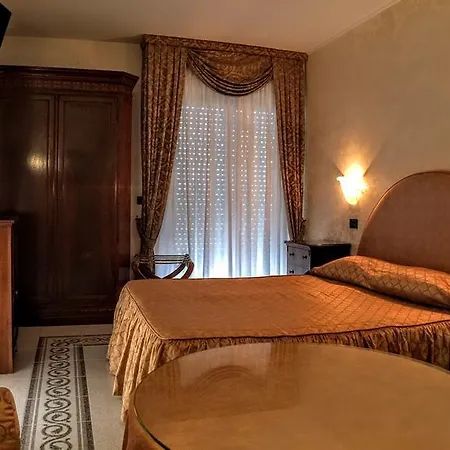 מלון Miramare