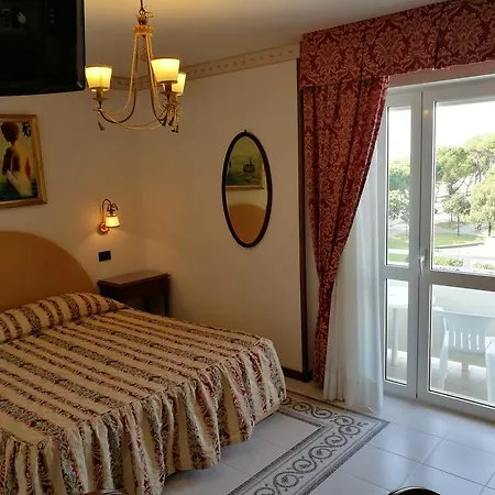 Miramare 4* ליגננו סביאדורו