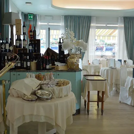 Miramare Hotell 4*