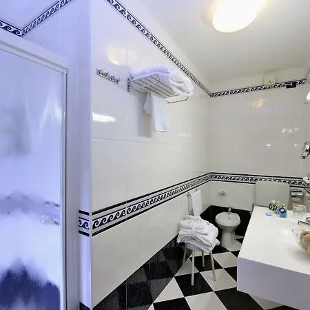 Miramare Otel 4*
