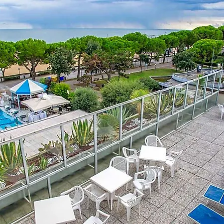 Miramare Otel 4*